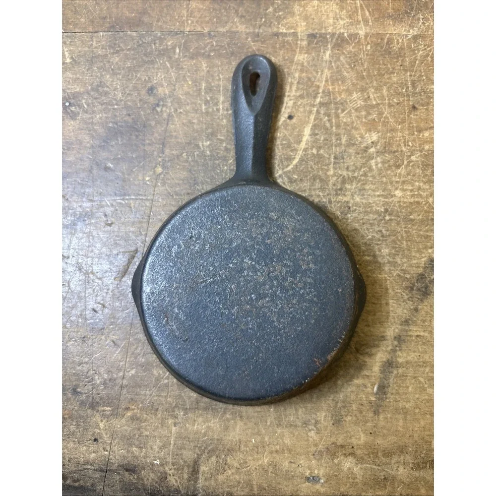 Vintage Cast Iron Mini Pan 4
